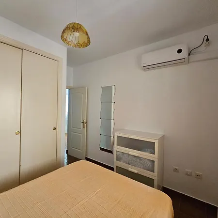 Apartment De *